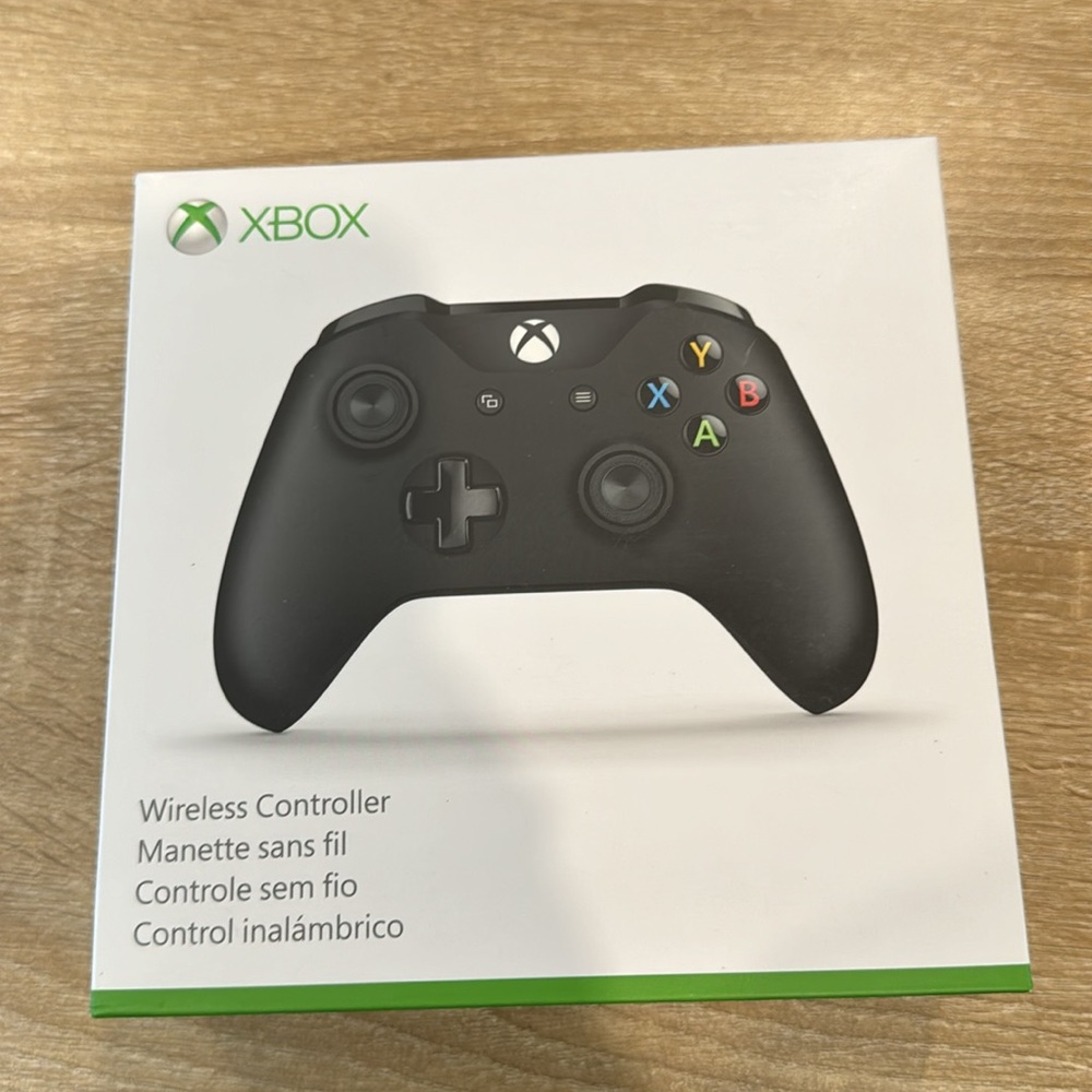 XBOX wireless controller - Picture 2 of 6